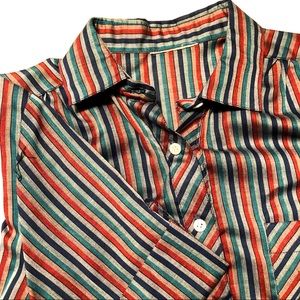 Vintage rainbow button up